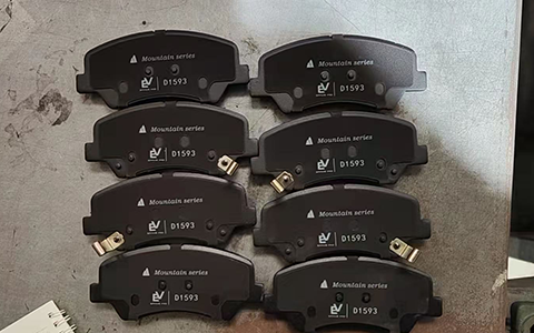 Wear-resistant brake pads